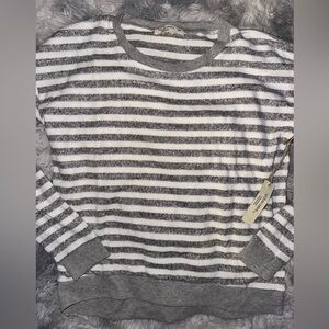 Ocean Drive Gray and White Striped Sweater Super Soft - Size Medium NEW